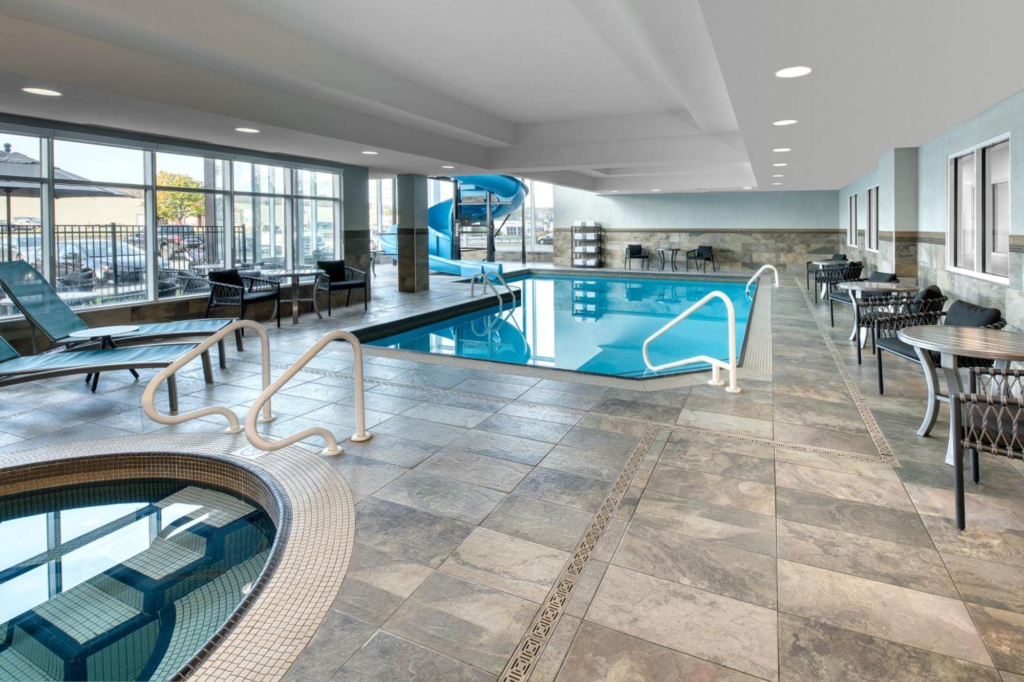 Towneplace Suites By Marriott Sudbury Exterior foto